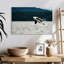 Crowle Orca sautant