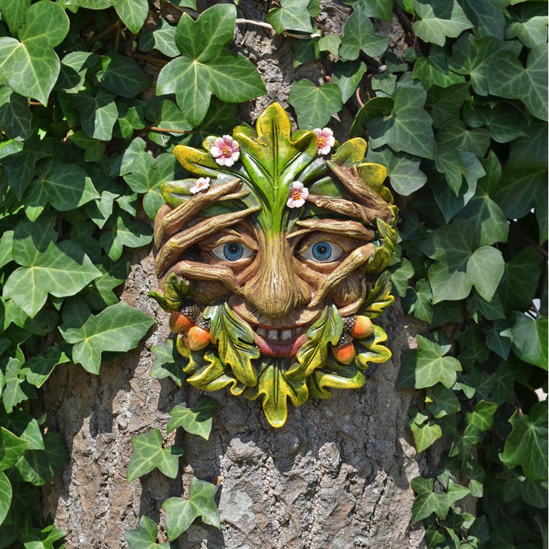 Laursen Weather Resistant Plastic Garden Statue