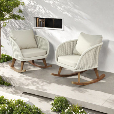 [Ensemble de 2] Chaise berçante minimaliste contemporaine en osier de 29,5 po avec coussins en polyester doux et structure en bois durable