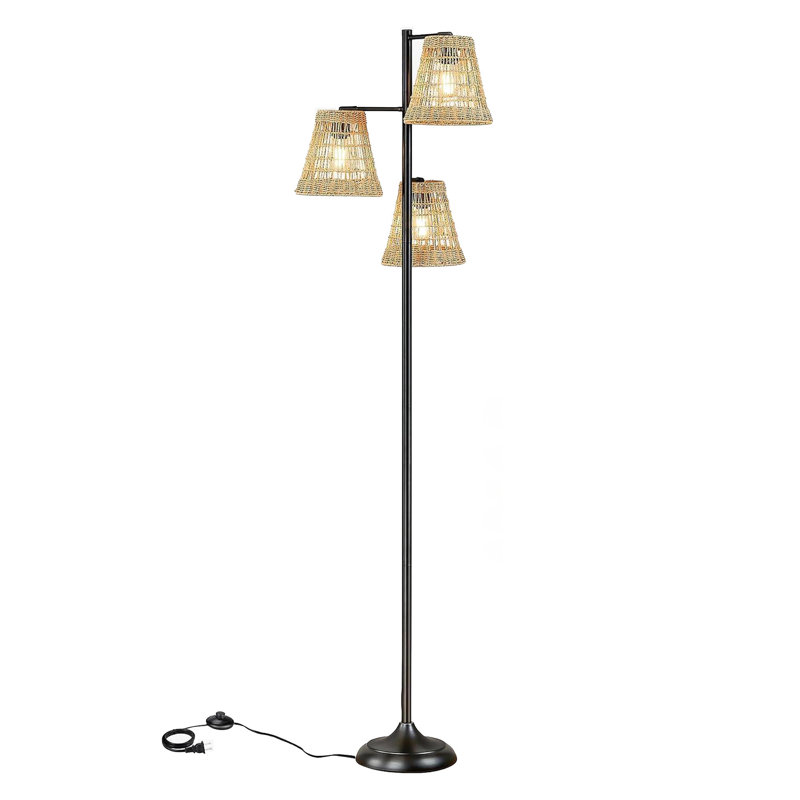 Lampe sur pied à 3 lumières en forme d'arbre, 183 cm de hauteur, style bohème champêtre, en métal noir avec abat-jour en rotin tressé à la main et interrupteur au pied. Parfait pour le salon, la chambre ou la décoration intérieure. Ampoules non incluses.