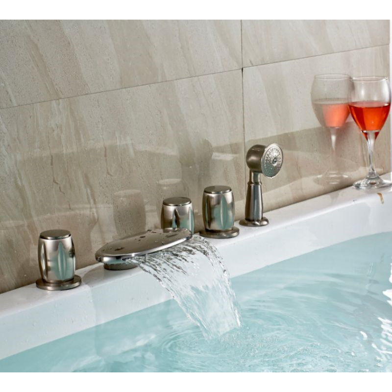 Robinet de baignoire à fixation sur comptoir à trois poignées rondes Juno