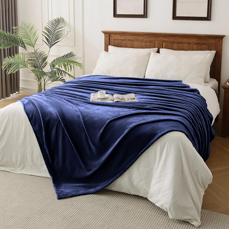 Plush Mink Fleece Blanket – Ultra-Soft, Lightweight Throw For All Seasons, Navy, 200cm x 240cm