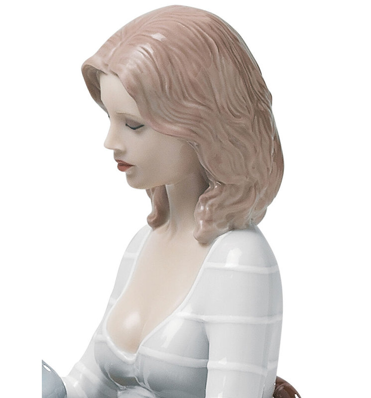 Fantasy the Family Portrait Figurine