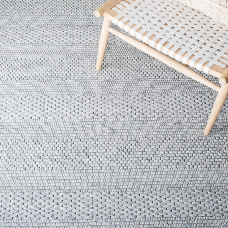 Elegant Handwoven Marbella 7' Square Gray Geometric Wool-Blend Rug