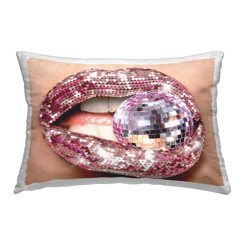 Coussin d'extérieur imprimé Sparkle Disco Lips par Ziwei Li