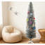 Sapin de Noël artificiel élancé de 2,13 m (7 pi) argenté, 499 extrémités de branches, non illuminé, avec support en plastique