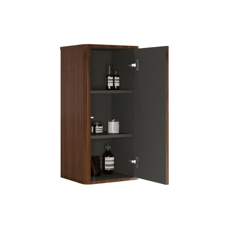 Élégante armoire latérale flottante en noyer rayé pour petits espaces, solution de rangement murale.