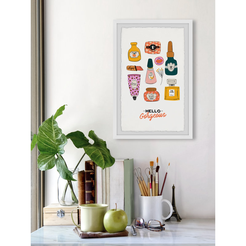«Woman Essentials», reproduction encadrée, H 12 po x l 8 po x P 1,5 po