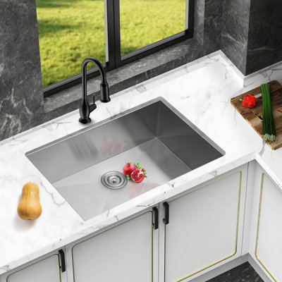 Évier de cuisine encastré à simple cuve 26 po en acier inoxydable de 26 po de profondeur et 9 pouces de profondeur avec assemblage de drain, passage d'eau en forme de X pour un drainage et un entretien en douceur, revêtement épais à protéger
