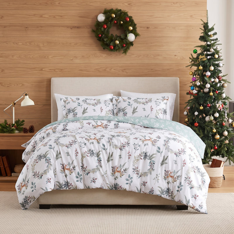 Southshore Fine Linens Happy Holidays Reversible Duvet Cover Set, 100 GSM Brushed Microfiber Holiday Bedding, 1 Duvet Cover and 2 Pillow Shams, Full / Queen