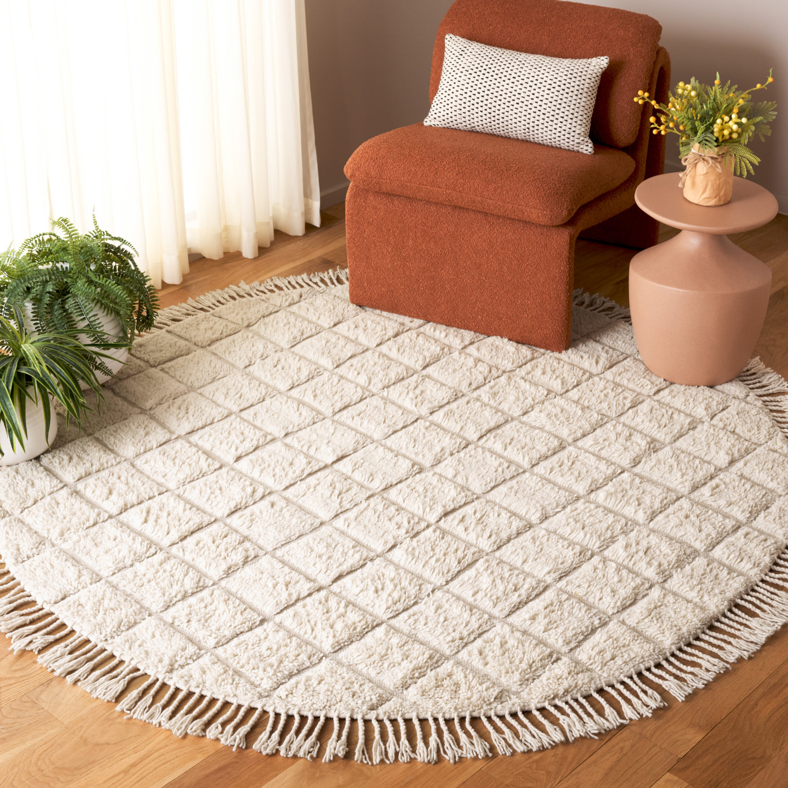 Hand-Woven Geometric Rug, Round 6'