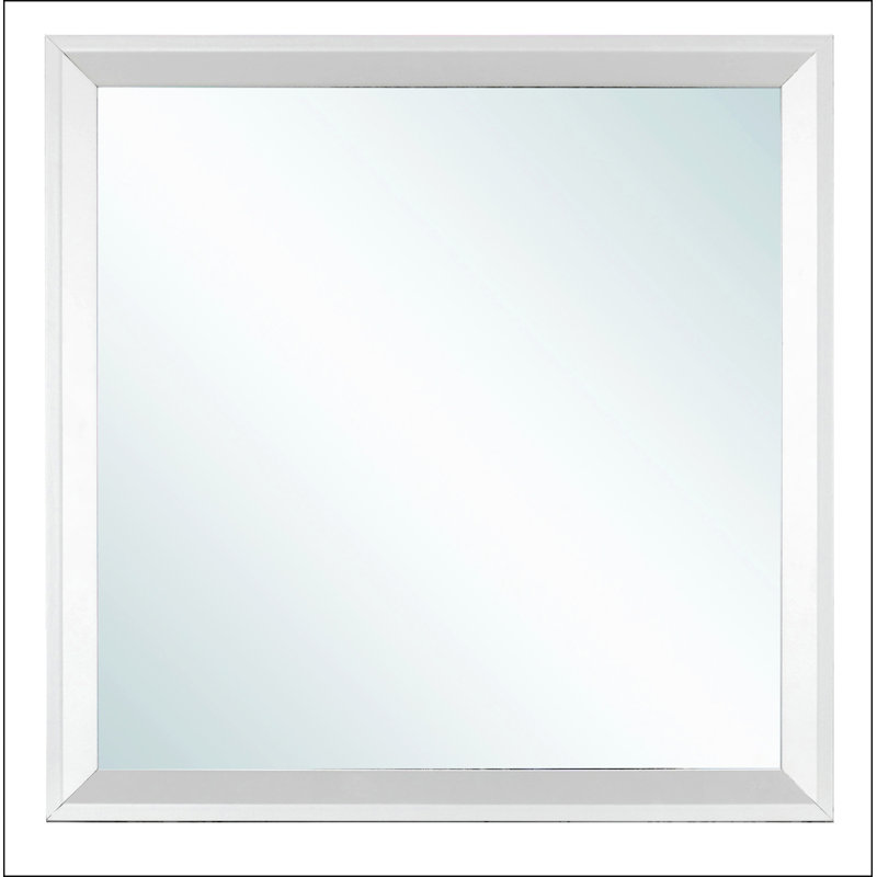 Miroir moderne et élégant avec une finition de haute qualité, idéal pour améliorer l'esthétique intérieure et offrir des reflets clairs