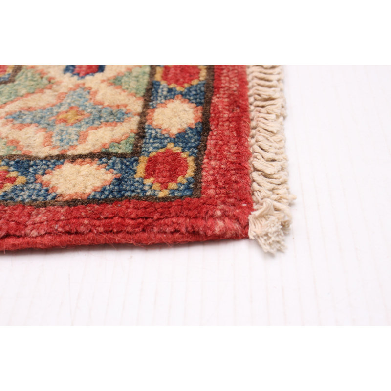 Tapis rouge Finest Ghazni 2 pi 8 po x 10 pi 9 po