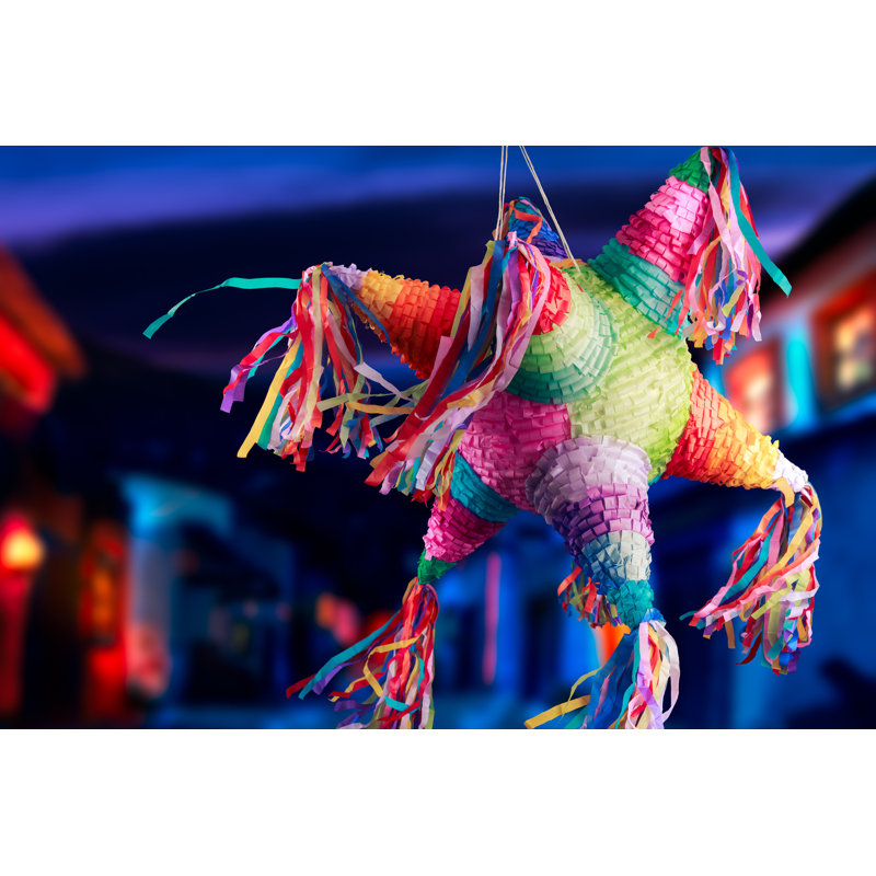 «Mexique Pinata» par Ferregory - photographie sur toile tendue, L 36 po x H 24 po