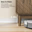 Armoire d'appoint en noyer avec bords arrondis, portes sculptées et pieds en bois massif