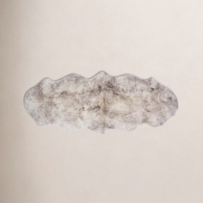 Enderby Wolf Tip Sheepskin Rug