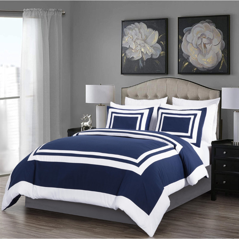 7-Piece Hotel Style Bed in a Bag Comforter Set with Sheets, Navy/White, California King Comforter + 6 Additional Pieces