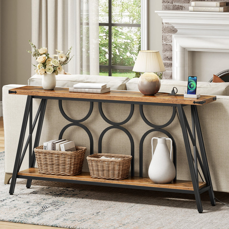 Console unique de 63 po de largeur avec station de charge et tablette de rangement, Brun, H 31,5 po x l 63 po x P 11,8 po 