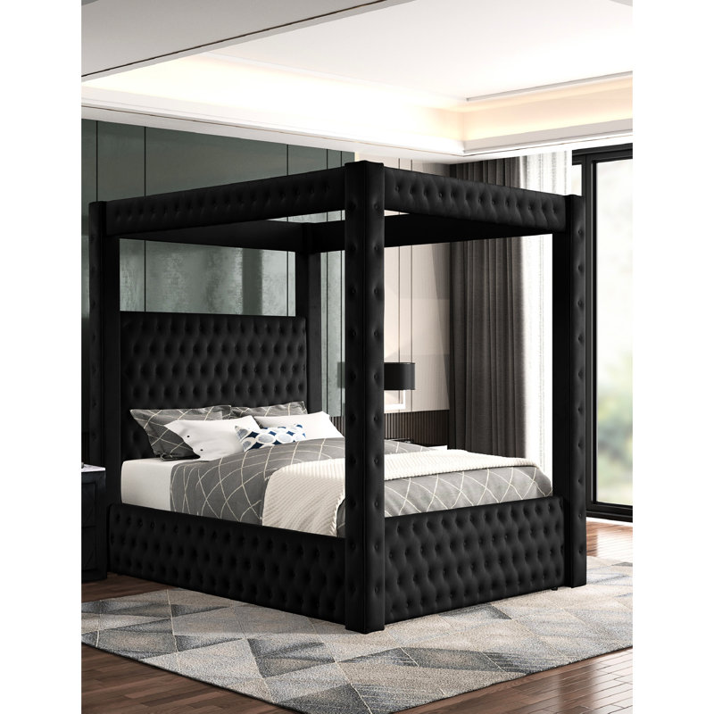 Grand lit à finition noire audacieuse avec revêtement en velours riche, boutons, style contemporain, tête de lit et accents de cristal pour la conception de la chambre à coucher