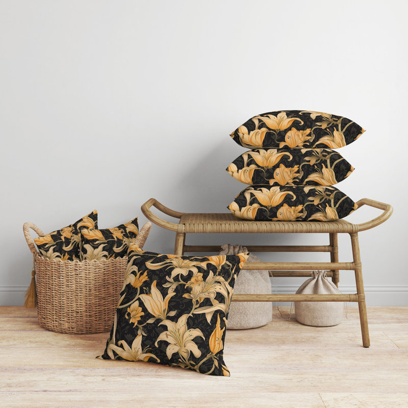 Coussin Lily Love, H 26 po x l 26 po, Noir / orange