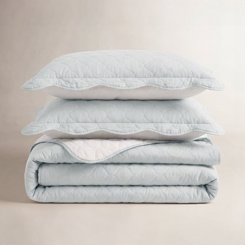 Lush Decor Coastal Chic Scalloped Edge Reversible Cotton Quilt Set, California King Quilt, Gray