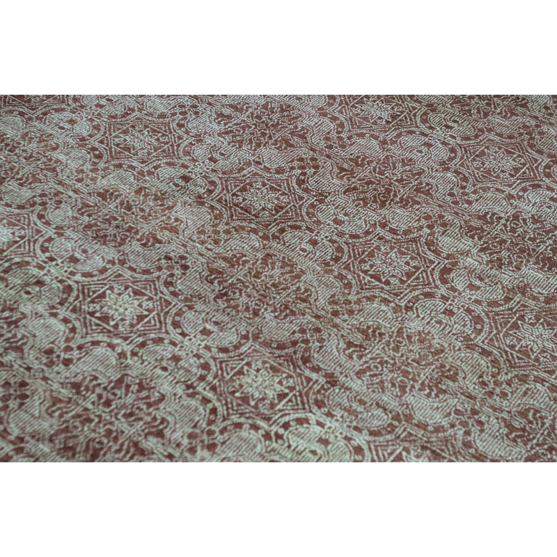 Tapis rouge noué à la main de haute qualité