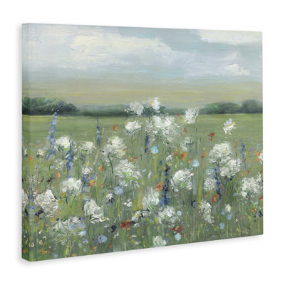 «Dappled Meadow Flowers in Field», art mural par Sally Swatland