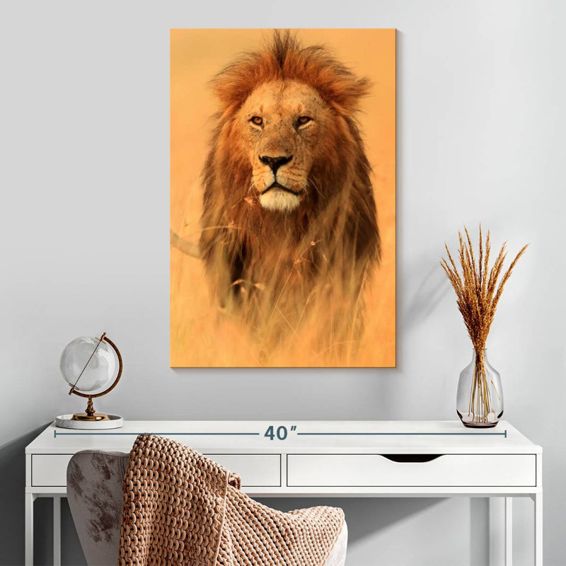 Brampt Watchful Savannah Lion, 30" H x 20" W