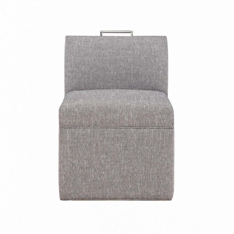 Chaise rembourrée avec roulettes