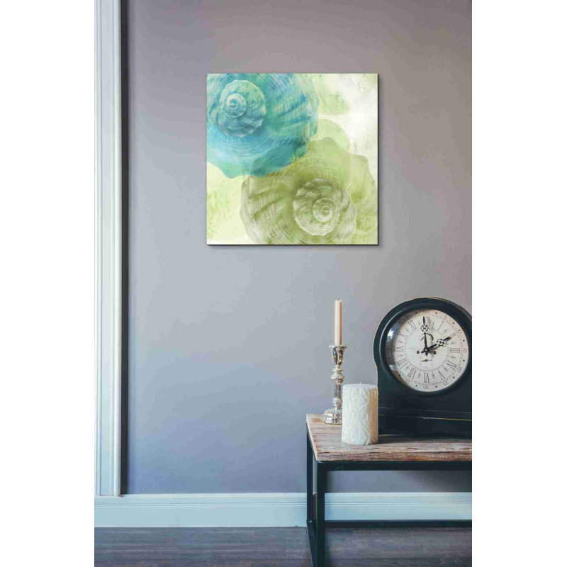 «Luminous Seashells 3» par Elena Ray, art mural sur toile, H 18 po x l 18 po x P 0,75 po