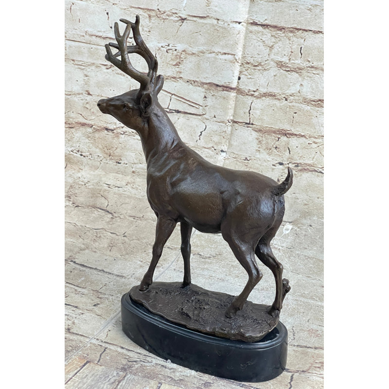 Figurine de sculpture en bronze signée Villanis