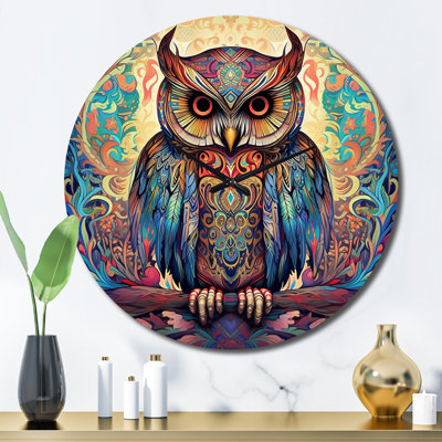 Portrait d'un hibou magique dans une forêt enchantée