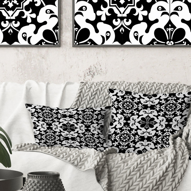 Imprimé mosaïque noir et blanc VI - coussin lombaire traditionnel