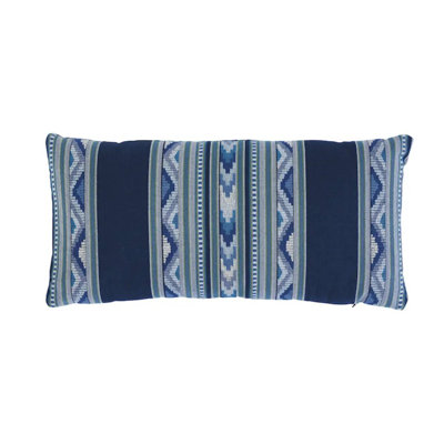 Zarzuela Embroidery Pillow