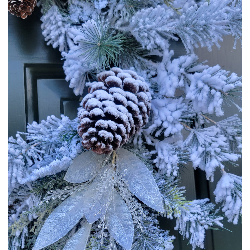Couronne de pin 24 po