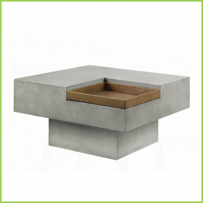 Table basse en ciment gris vieilli - plateau carré avec plateau amovible pour la polyvalence du salon