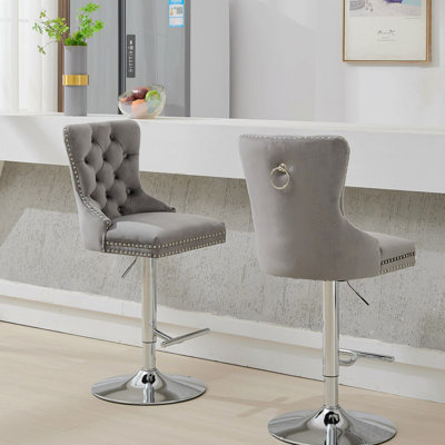 Tabourets de bar pivotants à 360 ° avec siège à ressorts, tabouret de comptoir en velours avec boutons capitonnés et plis en losange, chaise de bar moderne pour îlot de cuisine, bar pour le petit déjeuner (ensemble de 2)