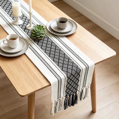 Chemin de table de style campagnard, chemin de table tissé géométrique moderne de 72 pouces de long, chemin de table à pampille pour chambre à coucher, salle à manger, cuisine, décoration gothique