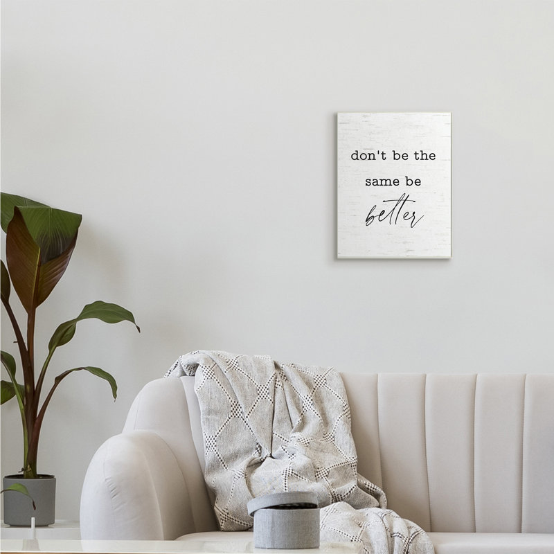 «Don't be the identique», «Be Better», phrase par machine à écrire, texte par lettres et doublure - Art textuel