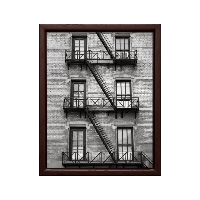 Escalier sur le bâtiment de Manhattan, Canvas, 08"H x 10"W, Brown Framed