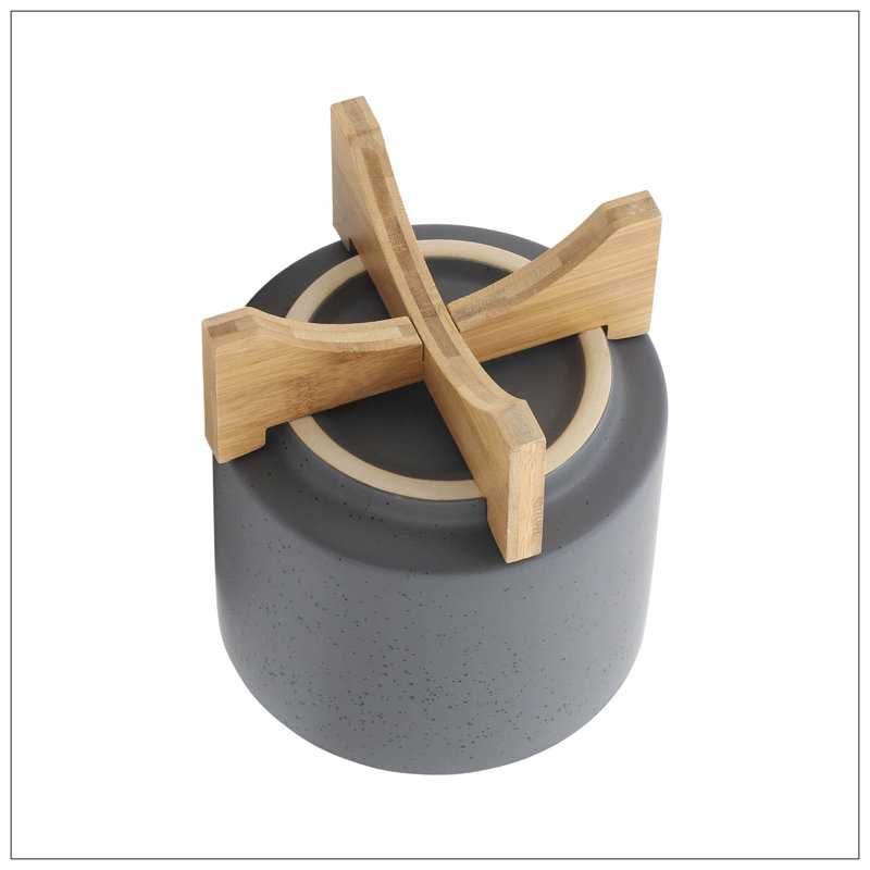 S/2 8/10" PLANTER W/ WOOD STAND, Gray