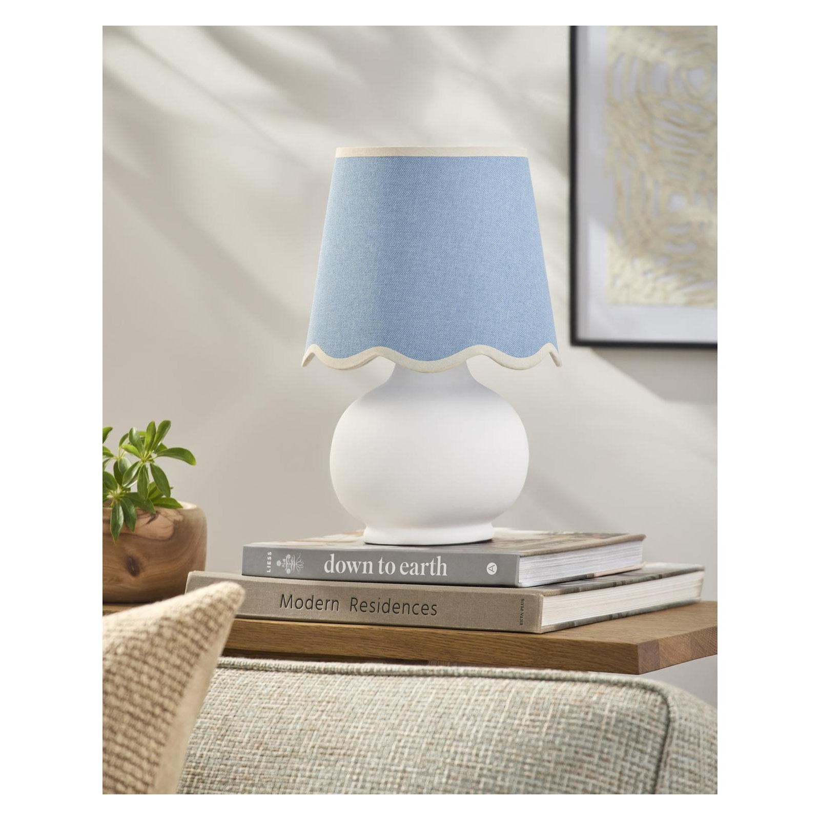 Momsen Colored Scallop Shade Lamp, White, Blue