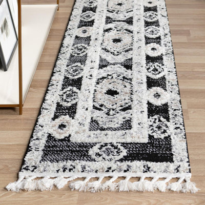 Gosnold Geometric Indoor Rug