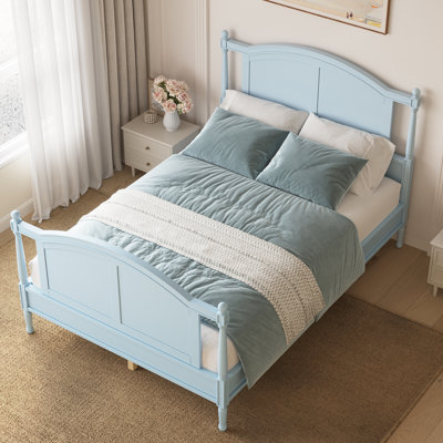 Cadre de lit double traditionnel en bois traditionnel, lit en bois de style campagnard avec tête et pied de lit arqués, cadre de lit à panneau Cottage avec poteaux à broche et support à lattes, aucun sommier nécessaire, bleu clair
