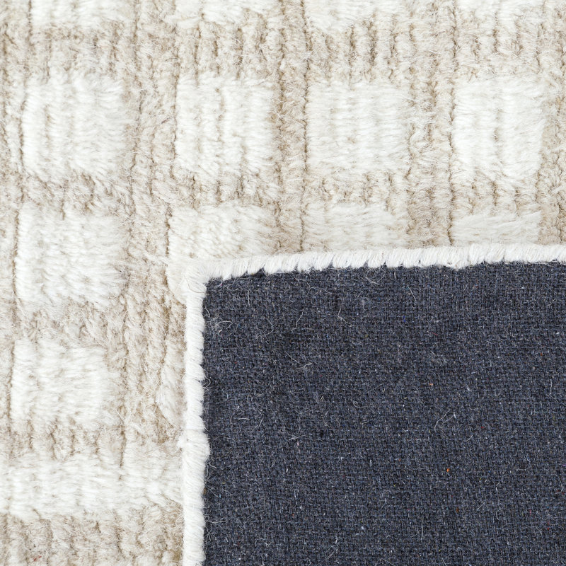 Cozy Ella Rug: Naturalist Hand Tufted Rug in Ivory, Rectange 5' x 8'
