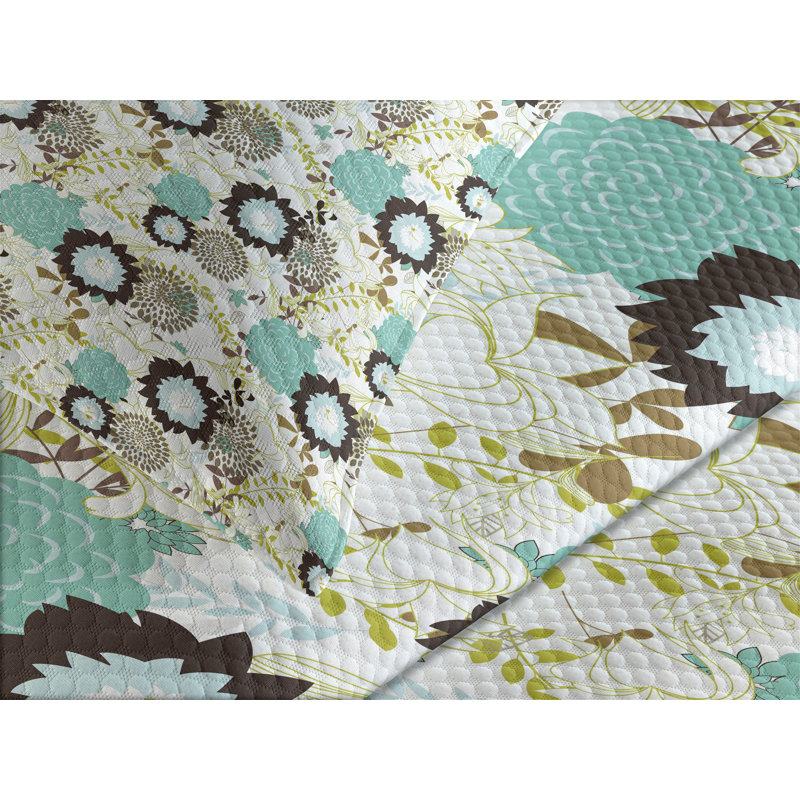 White Quilted Queen Bedspread Set with Pillow Shams