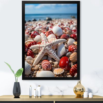 «Coastal Shells In The Beach II», reproduction sur toile