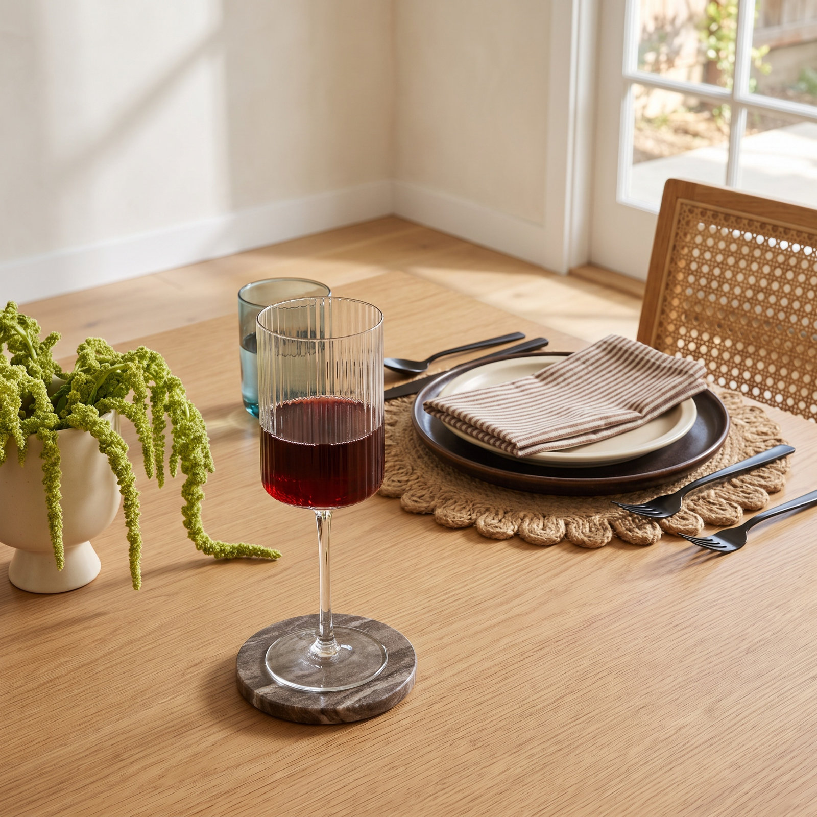 Elle Ribbed Red Wine Glass