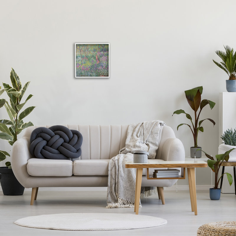 Lavande, sentier de jardin encadré, estampe numérique par GraffiTee Studios, Giclée encadrée blanc bord de mer
