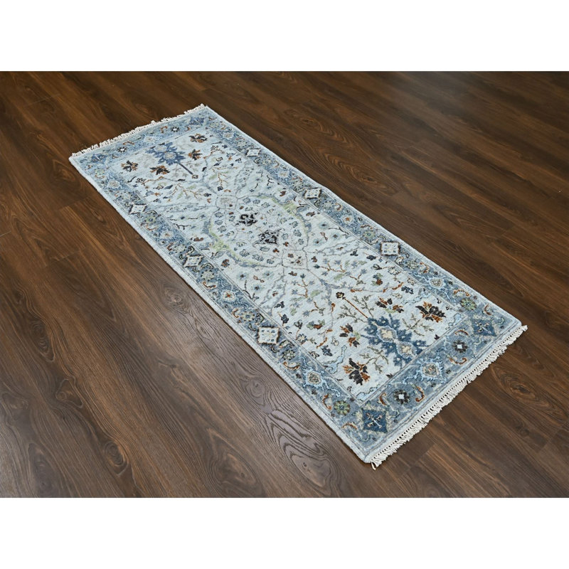 Tapis oriental ivoire 2 pi 7 po x 5 pi 9 po Oushak avec motifs floraux, pure laine, tissage dense, noué à la main